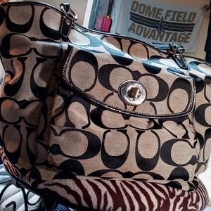 Large authentic womans Couch tote No.c1067-f14656